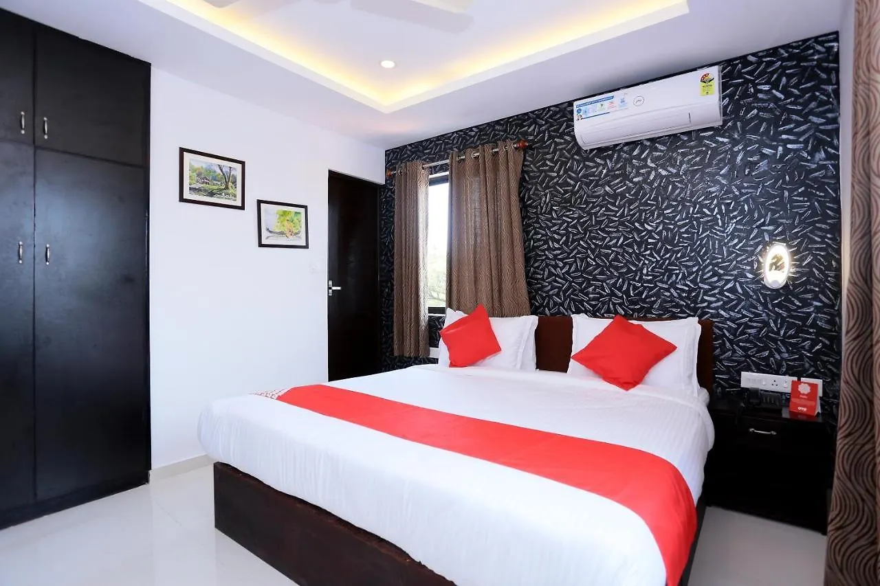 Capital O 61059 Green Life Hotel Kochi