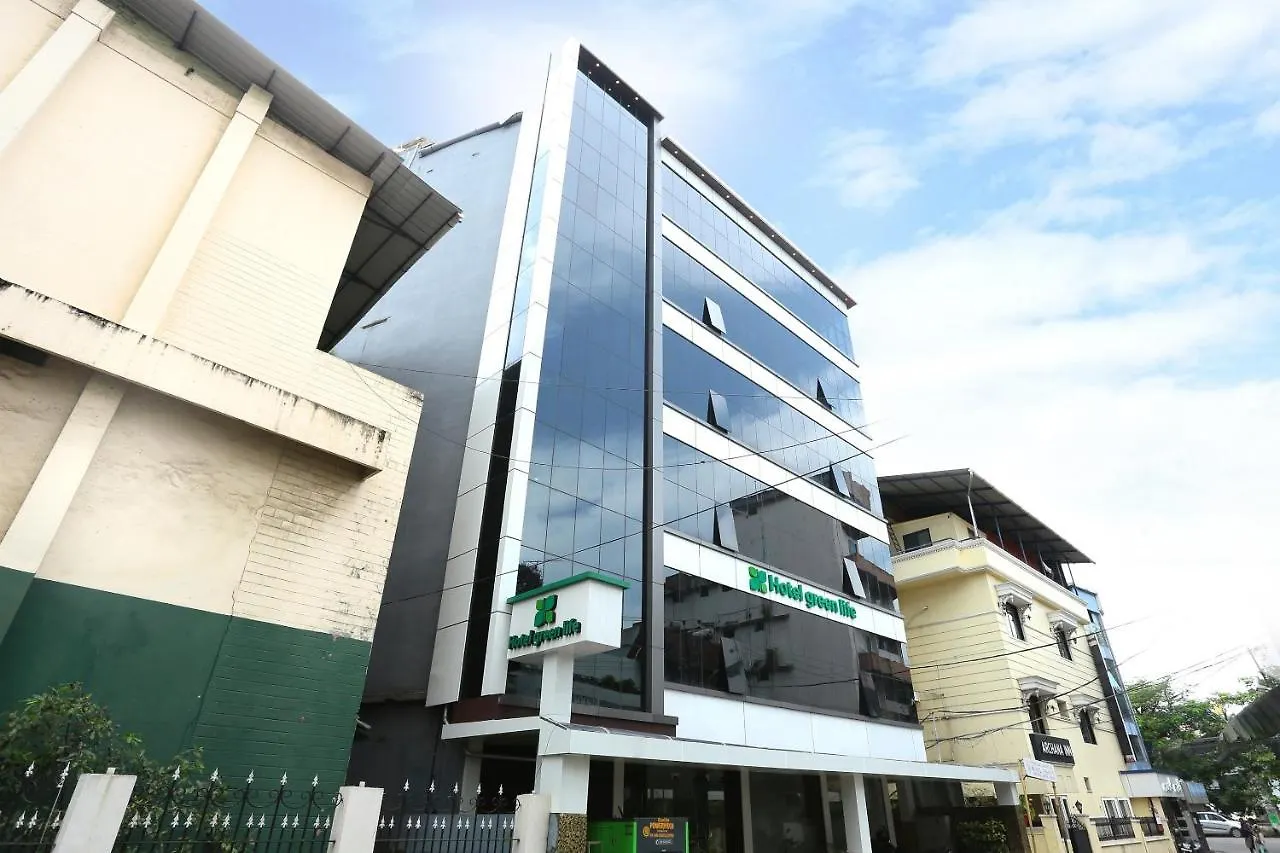 Capital O 61059 Green Life Hotel Kochi 3*,
